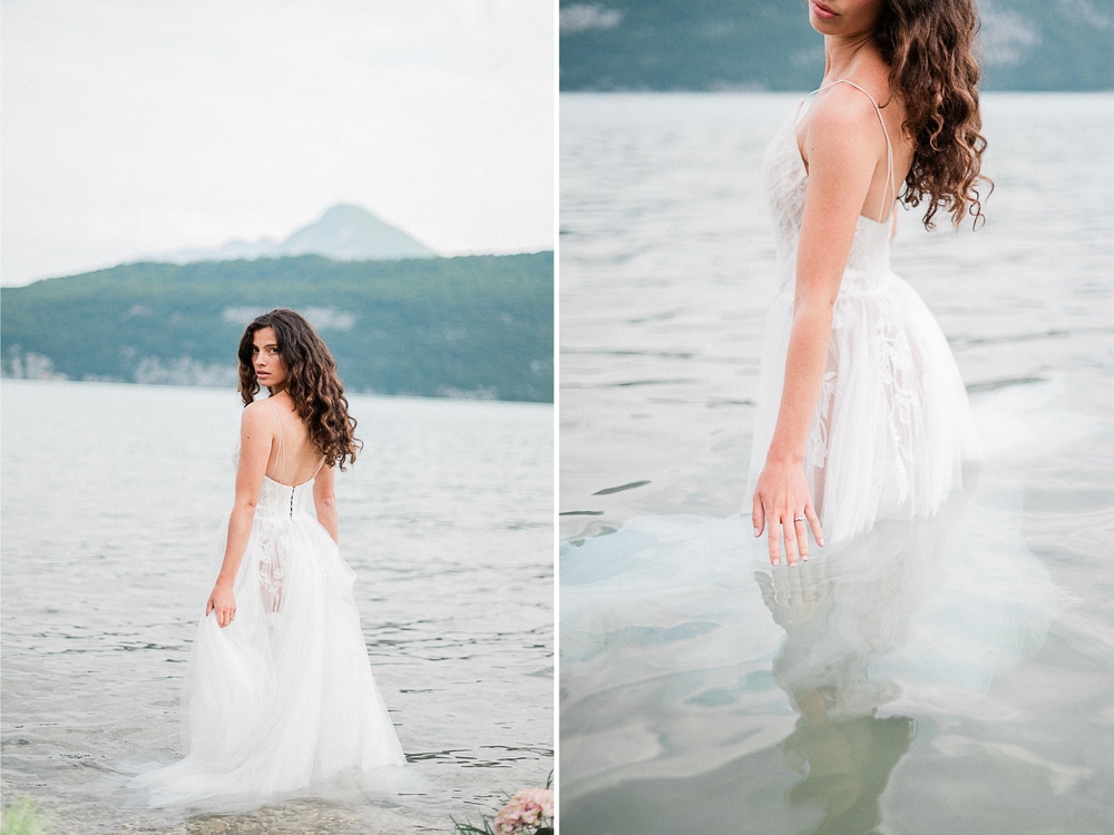 Shoot éditorial au Lac d'Annecy sur le thème du mariage, situé en Haute-Savoie, au cœur de la région Auvergne-Rhône-Alpes, en hommage au peintre britannique John William Waterhouse