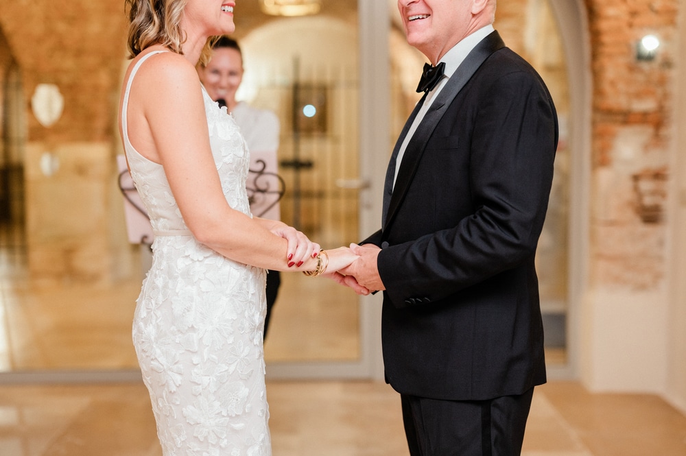 Cérémonie intime mariage Bourgogne Abbaye de Maizières